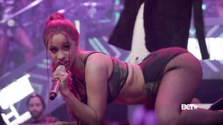 HD Cardi B twerking on stage (extended scenes - slowed down)