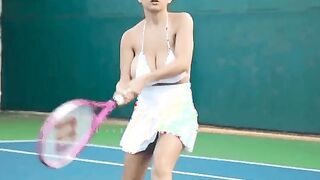 Tennis Tits
