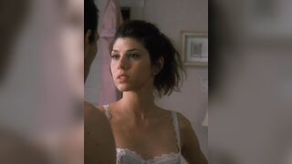 Marisa Tomei at 27 (x-post from /r/OnOffCelebs)