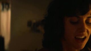 Alison Brie - Glow Scenes - 2160p + 60fps Interpolated - 1MIC