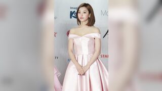 fromis_9 Saerom- Red carpet