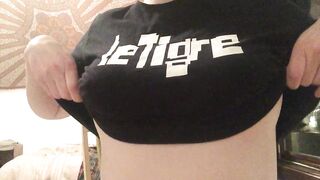 Any Le Tigre [f]ans out there??