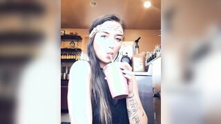 @barista.kaylah she cute