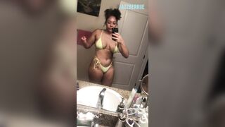 Thiccc Twitch Streamer Jazzberriie Showing Off Her New Bikini (OC)