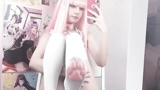 kitty got toe beans ~ [self]