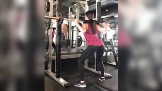 Jisoo (K-pop singer from former group ''Tahiti'') doing half-squats