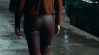 Gal Gadot’s ass looked so tight in Justice League