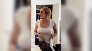 Lindsay Lohan's jiggling tits