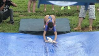 Brazilian gameshow playing a game of "drowning goose"