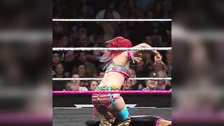 I love Asuka's ass so much