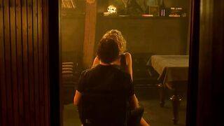 Rebecca Romijn lapdance plot in ''Femme Fatale''