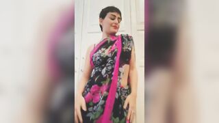 ???? Insta Model Keeps her Promise & STRIPS ⚡ T0PLESS While Dancing in Saree on Song ???? [Link In Comment] ????????