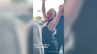 Billie Eilish slomo jiggle