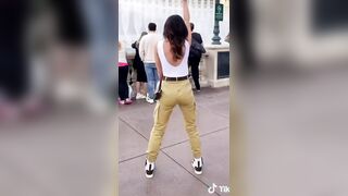 Cassie shaking that booty