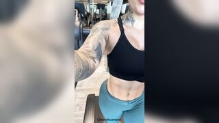 Sweated Boobs [drop]ping at the gym