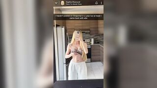 No bra boob lift loop. Might be the hottest thing we've seen from her